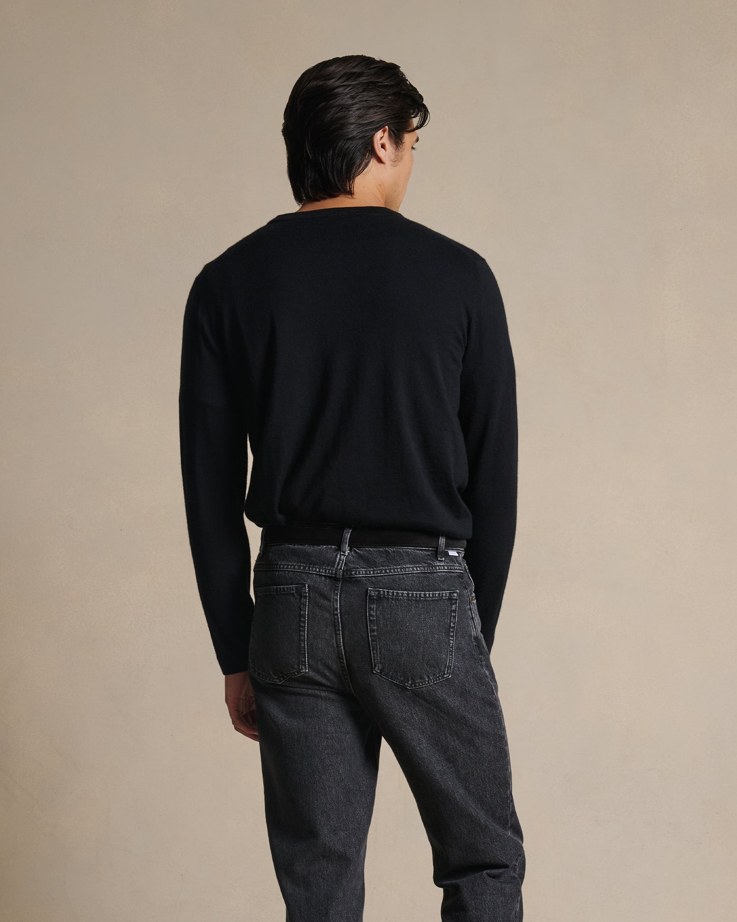 Cashmere Silk Superfine Crew Neck - Black | P Johnson