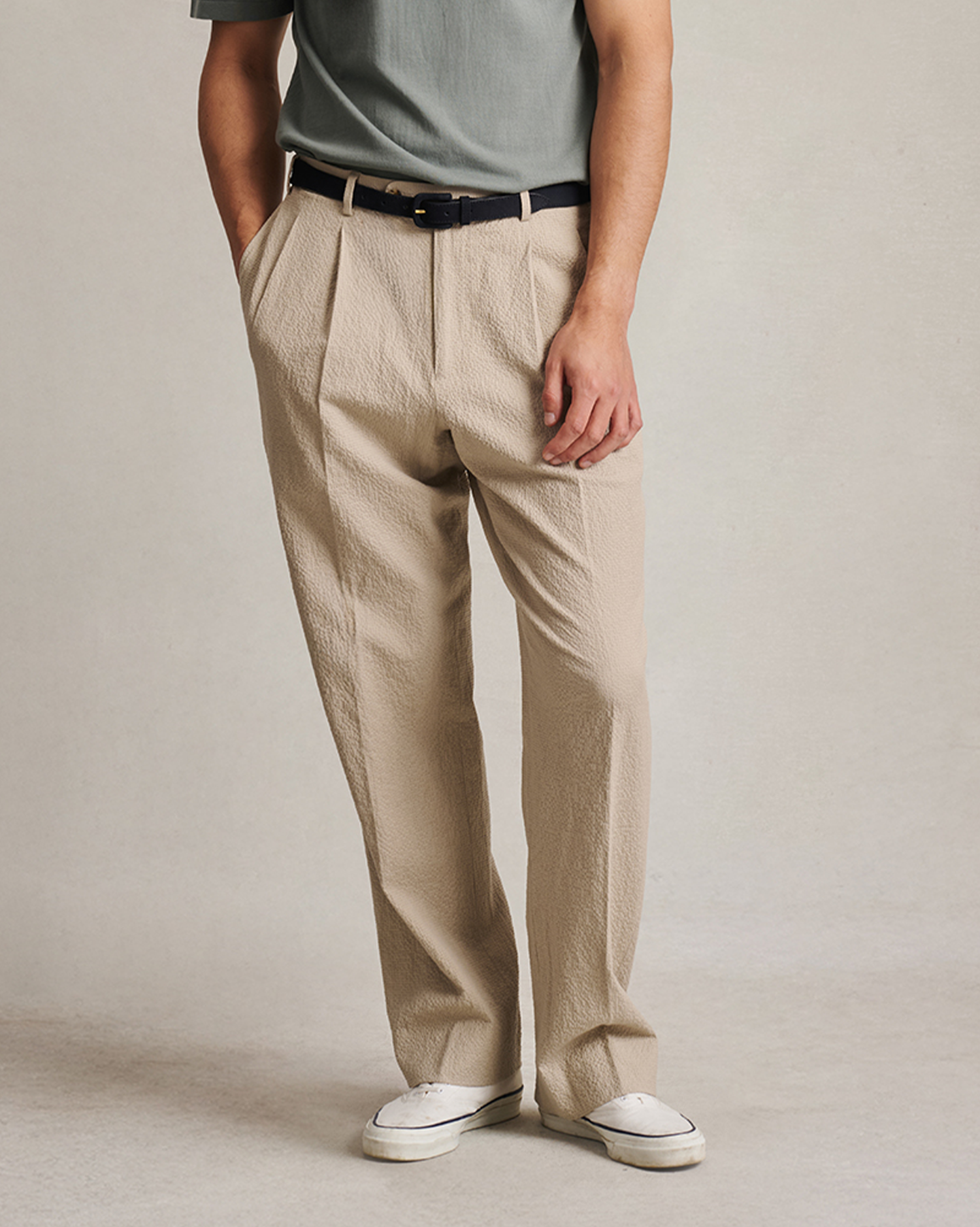 Double Pleated Trousers - Taupe Seersucker