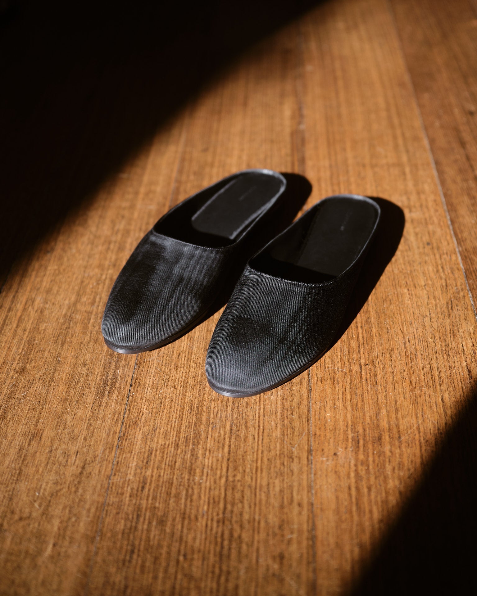 Moire Femme Mule - Black