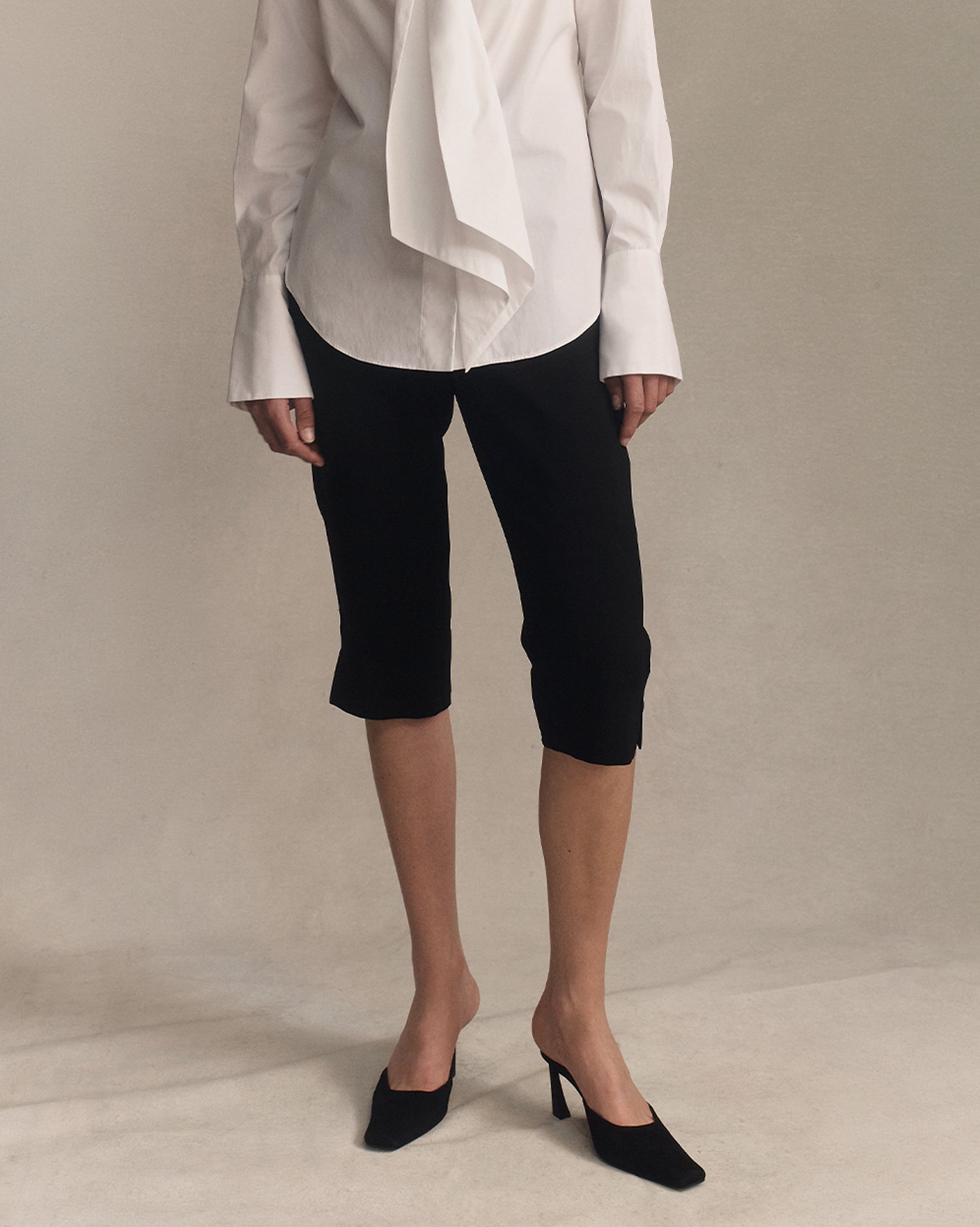 p. johnson Scarlet Crop Pant - Black