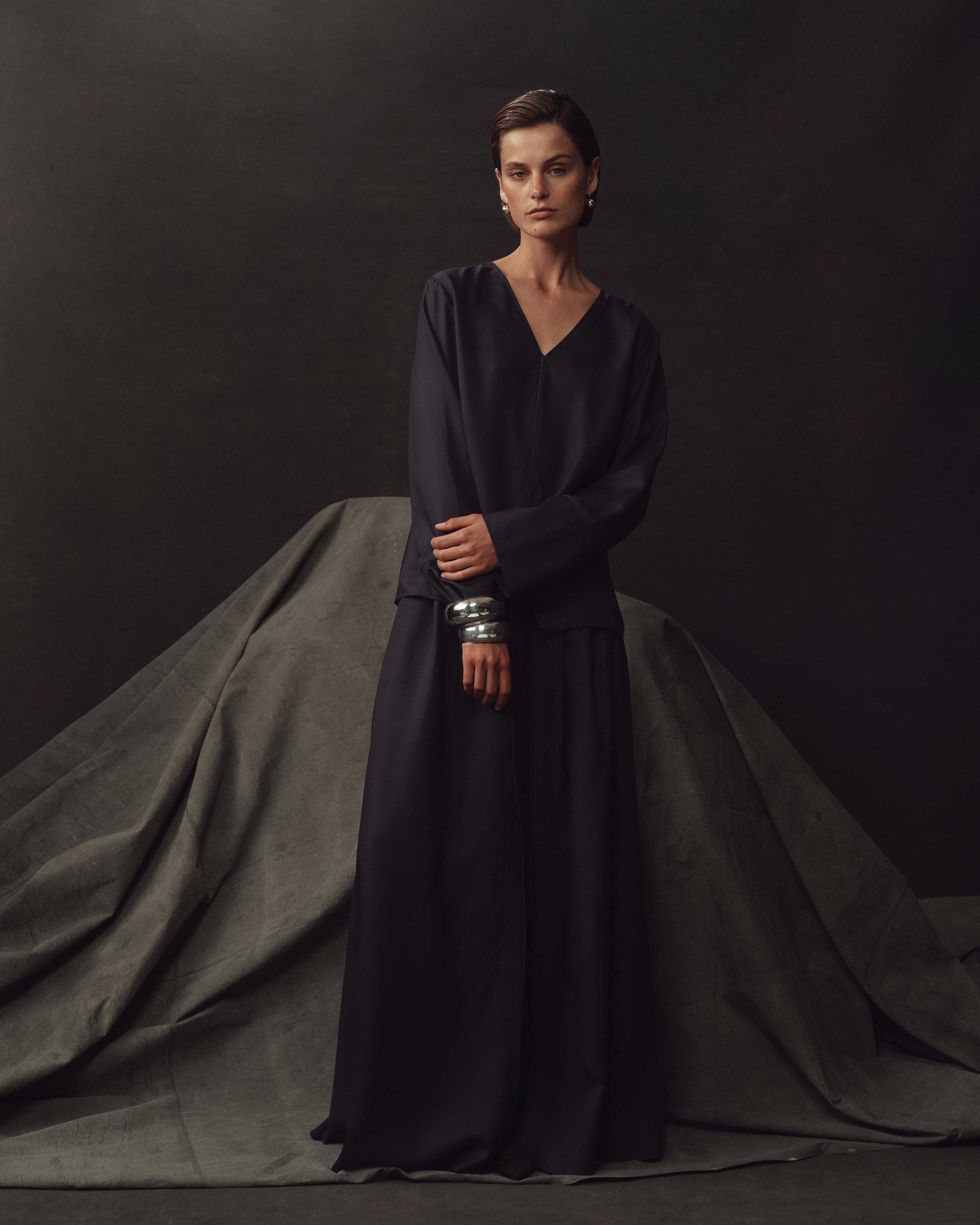 Kahlo Skirt - Navy Dupioni