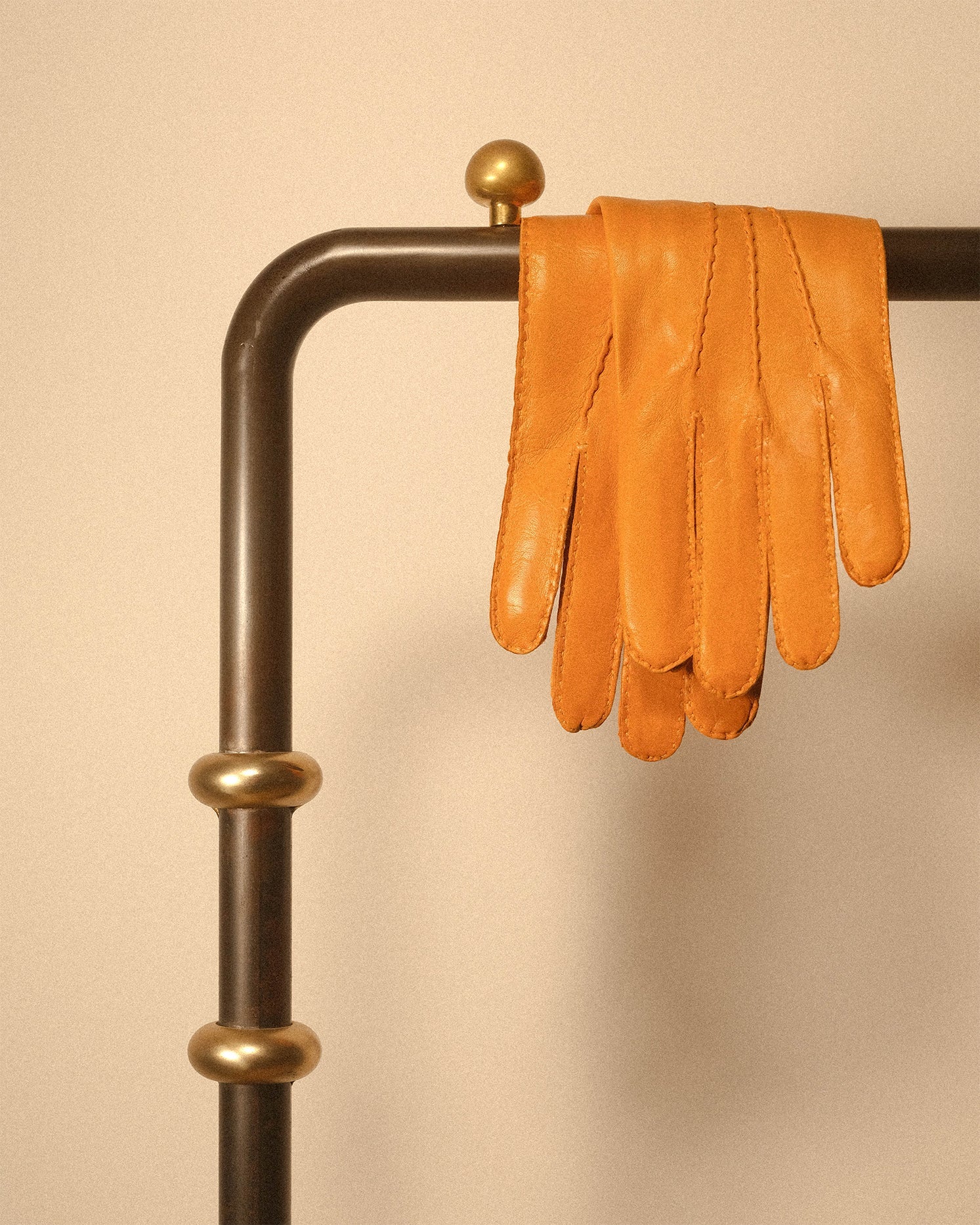 Cashmere Lined Costello Leather Gloves - Yellow