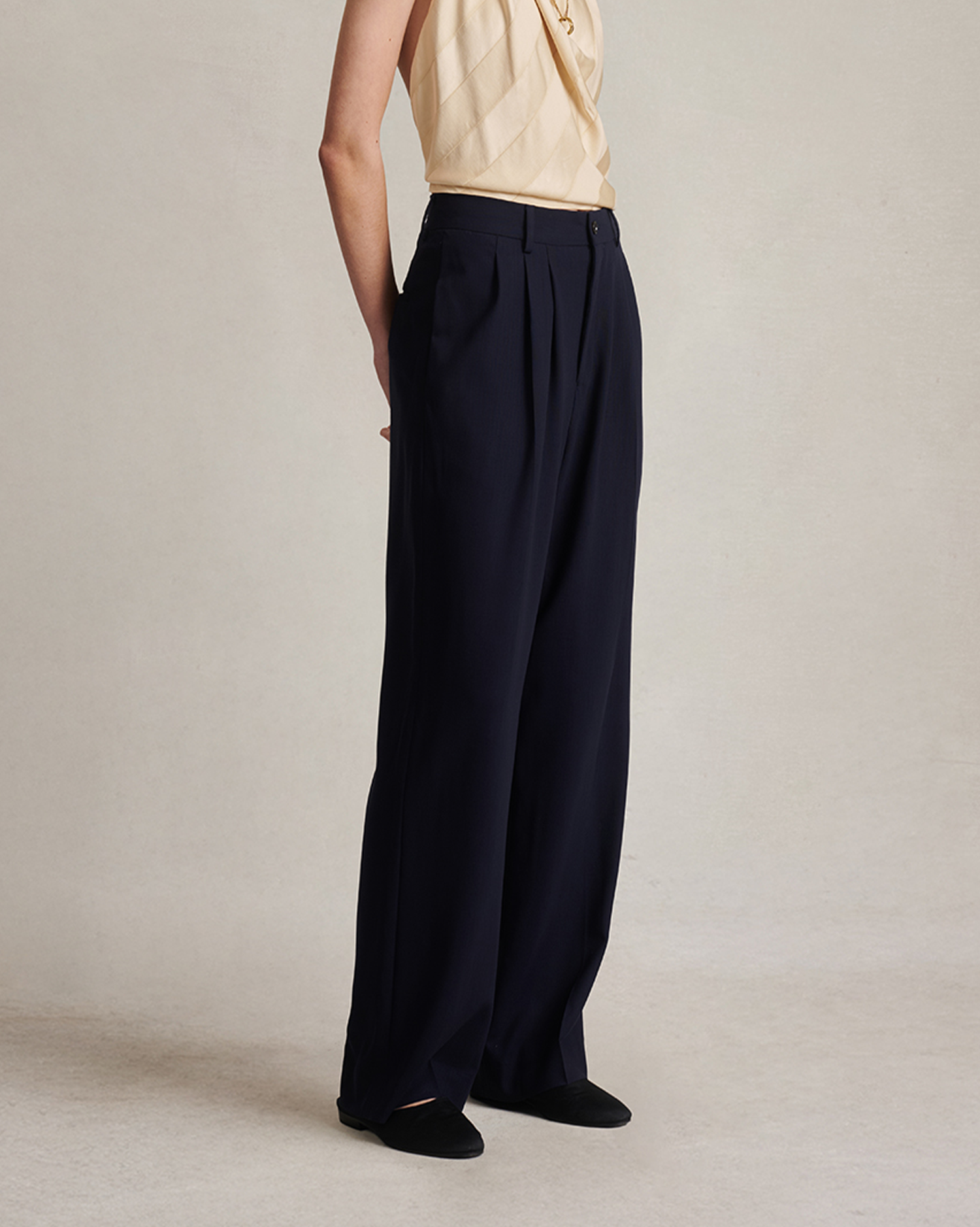 Ava Pleated Trouser - Navy