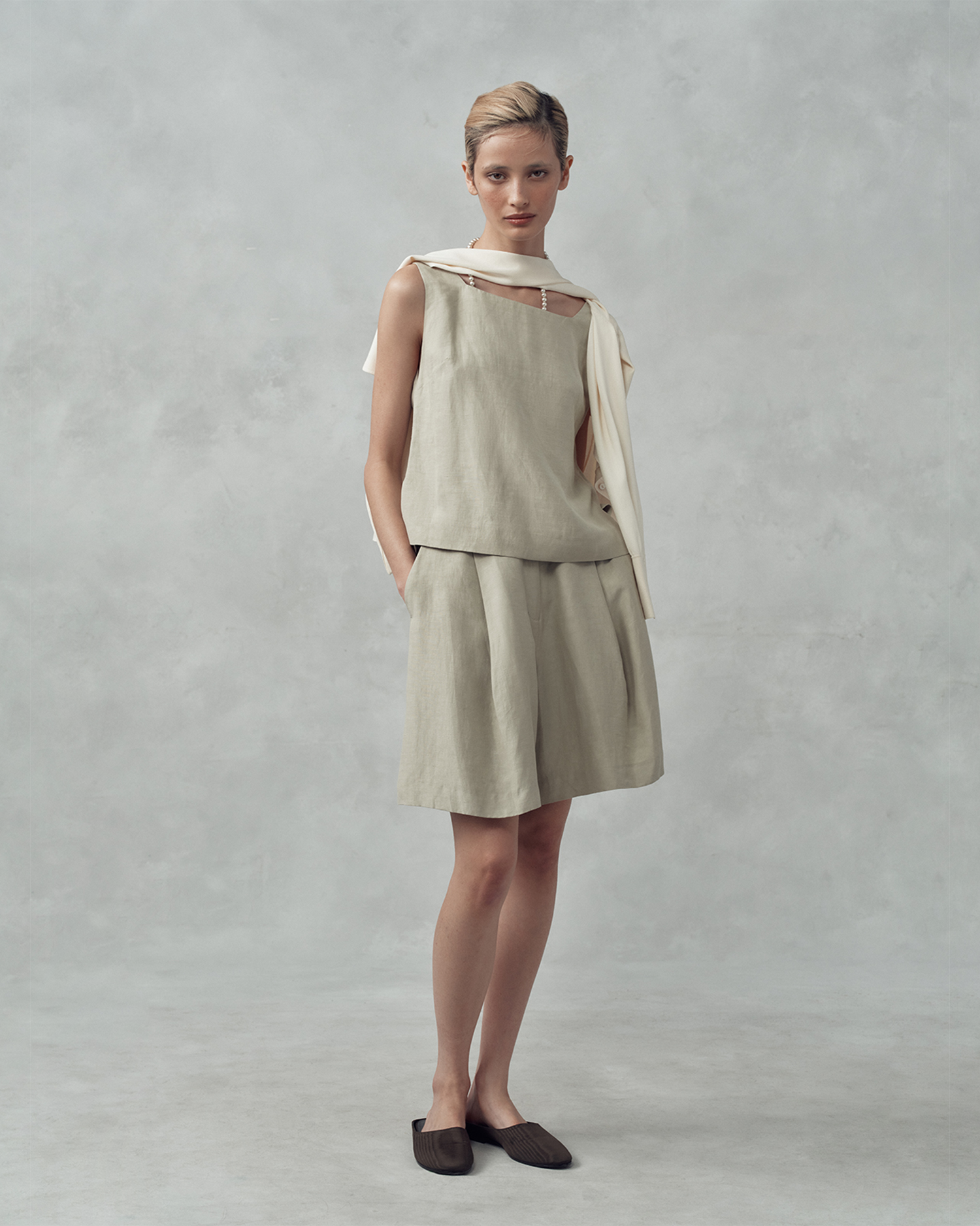 Colette Shorts - Greige