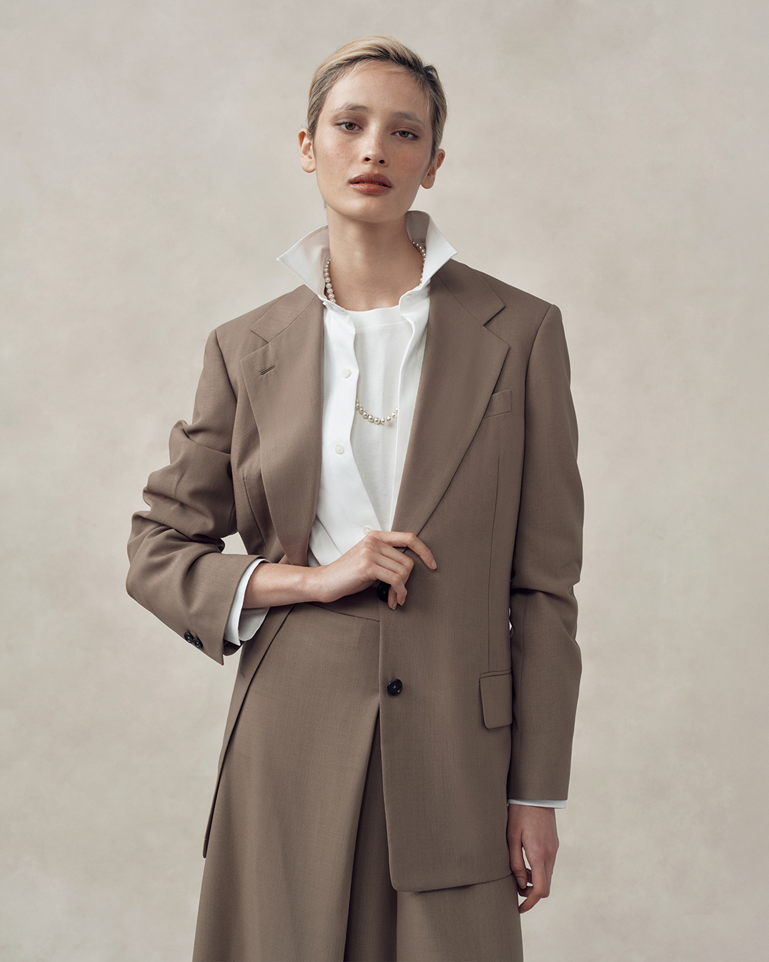 Ava Blazer - Taupe